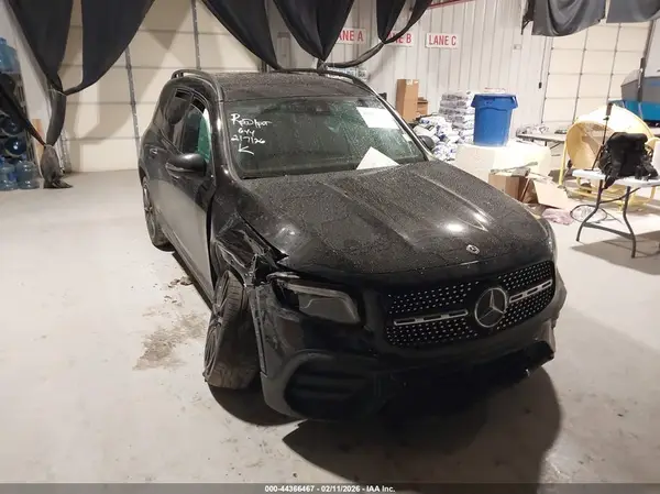 W1N4M4GBXLW038429 2020 MERCEDES-BENZ GLB - Image 1