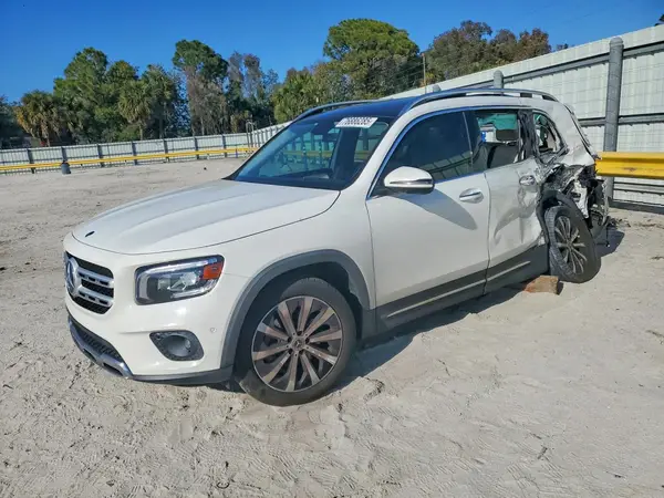 W1N4M4GBXMW090953 2021 MERCEDES-BENZ GLB - Image 1
