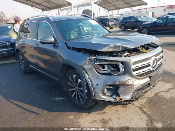 W1N4M4GBXMW105614 2021 MERCEDES-BENZ GLB - Image 1