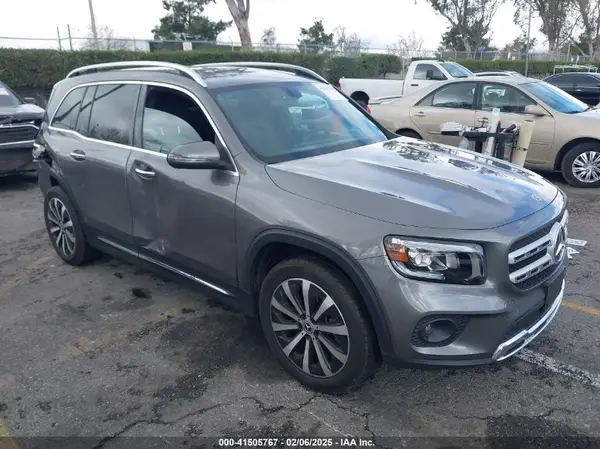 W1N4M4GBXNW181240 2022 MERCEDES-BENZ GLB - Image 1