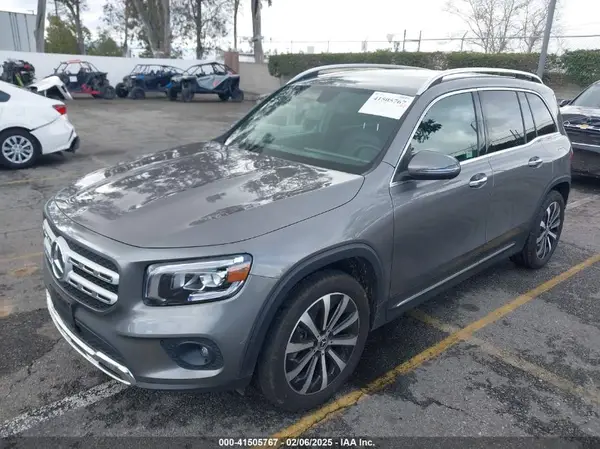 W1N4M4GBXNW181240 2022 MERCEDES-BENZ GLB - Image 2