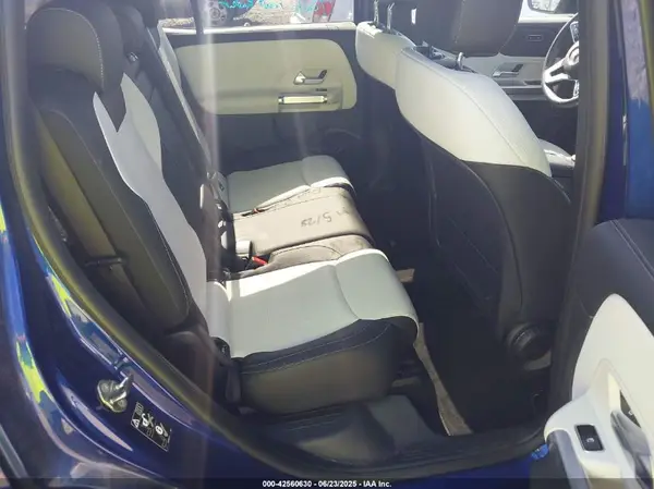W1N4M4GBXNW204421 2022 MERCEDES-BENZ GLB - Image 8