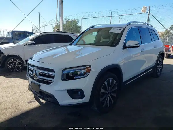 W1N4M4GBXPW273774 2023 MERCEDES-BENZ GLB - Image 2
