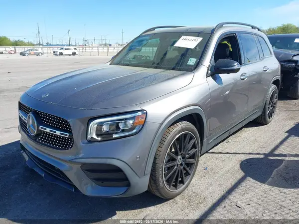 W1N4M4GBXPW292390 2023 MERCEDES-BENZ GLB - Image 2