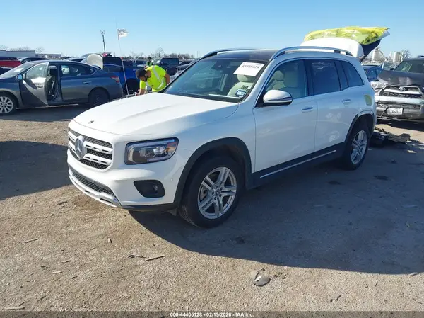 W1N4M4GBXPW293104 2023 MERCEDES-BENZ GLB - Image 2