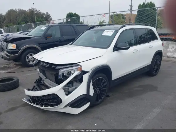 W1N4M4GBXPW301251 2023 MERCEDES-BENZ GLB - Image 2