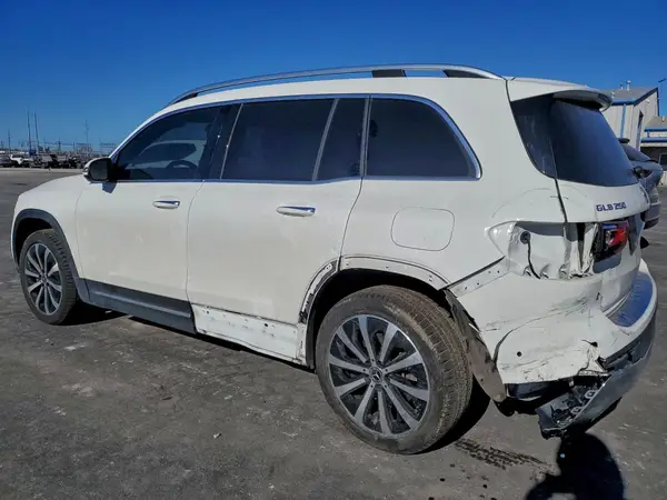 W1N4M4GBXPW314078 2023 MERCEDES-BENZ GLB - Image 2