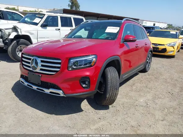W1N4M4GBXRW380231 2024 MERCEDES-BENZ GLB - Image 2