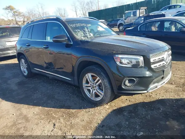 W1N4M4HB0MW104535 2021 MERCEDES-BENZ GLB - Image 1