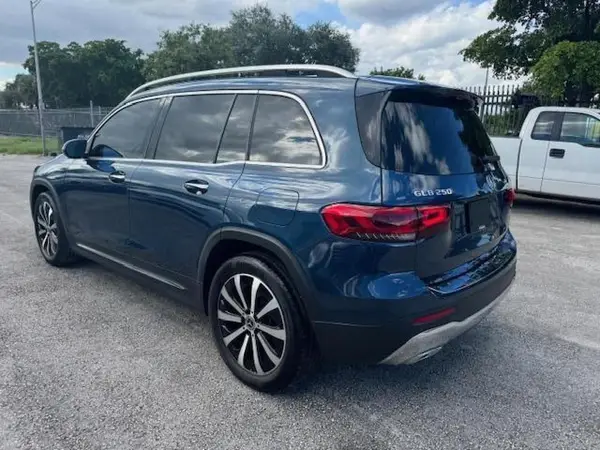 W1N4M4HB0MW116541 2021 MERCEDES-BENZ GLB - Image 2