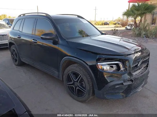 W1N4M4HB0NW235885 2022 MERCEDES-BENZ GLB - Image 1