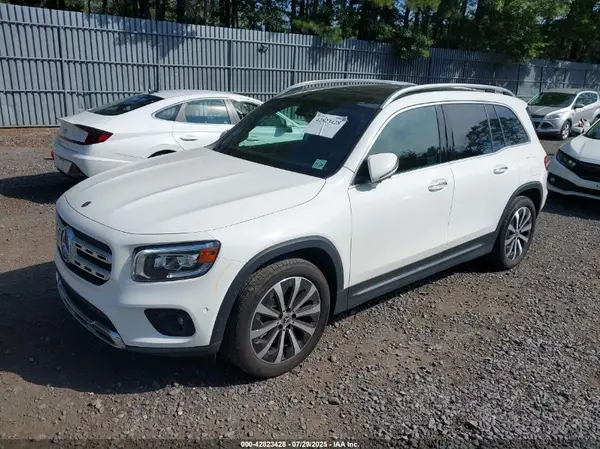 W1N4M4HB0PW333530 2023 MERCEDES-BENZ GLB - Image 2