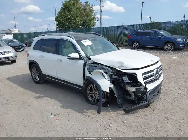 W1N4M4HB1LW042125 2020 MERCEDES-BENZ GLB - Image 1
