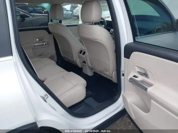 W1N4M4HB1LW053965 2020 MERCEDES-BENZ GLB - Image 8
