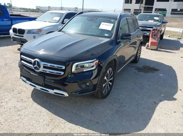W1N4M4HB1MW105340 2021 MERCEDES-BENZ GLB - Image 2