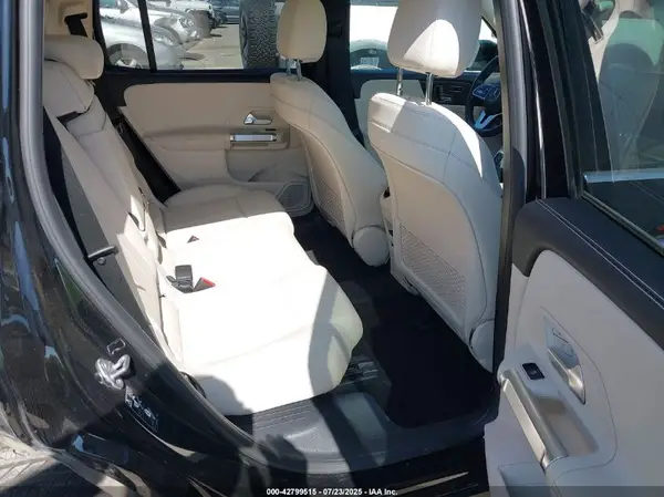 W1N4M4HB1MW105340 2021 MERCEDES-BENZ GLB - Image 8