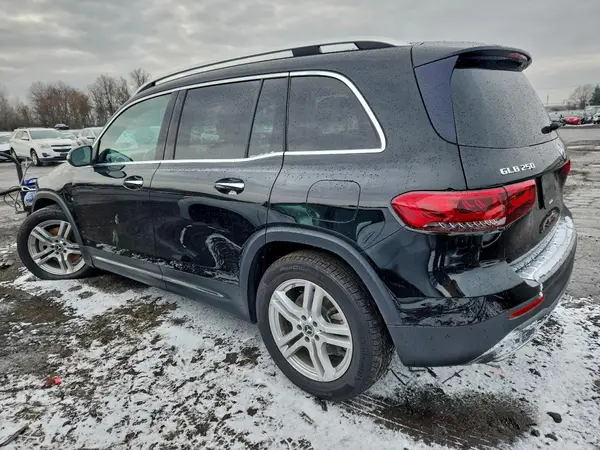 W1N4M4HB1MW108545 2021 MERCEDES-BENZ GLB - Image 2