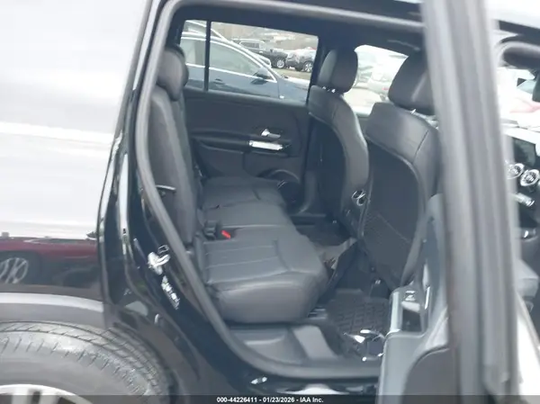W1N4M4HB1MW109369 2021 MERCEDES-BENZ GLB - Image 8