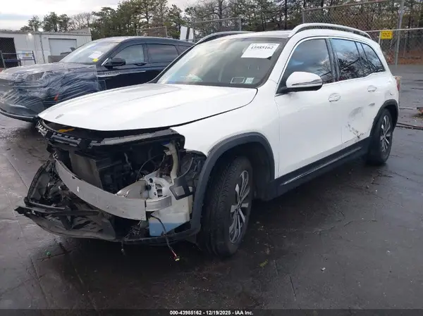 W1N4M4HB1MW166607 2021 MERCEDES-BENZ GLB - Image 2