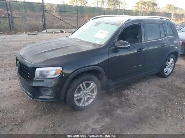 W1N4M4HB1NW202409 2022 MERCEDES-BENZ GLB - Image 2