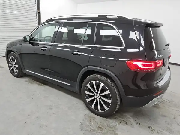 W1N4M4HB1PW278750 2023 MERCEDES-BENZ GLB - Image 2