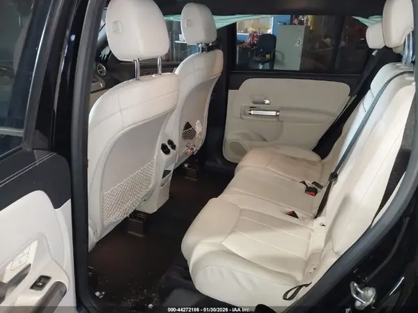 W1N4M4HB2LW013555 2020 MERCEDES-BENZ GLB - Image 8