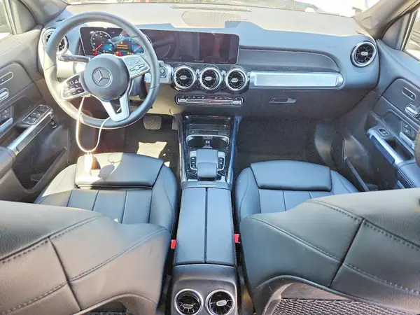 W1N4M4HB2LW044854 2020 MERCEDES-BENZ GLB - Image 8