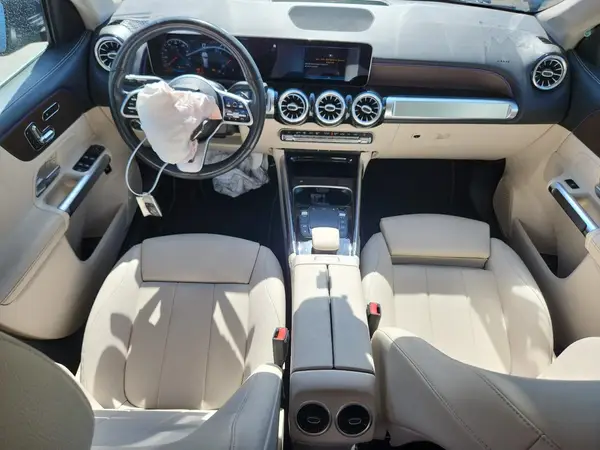 W1N4M4HB2MW112412 2021 MERCEDES-BENZ GLB - Image 8