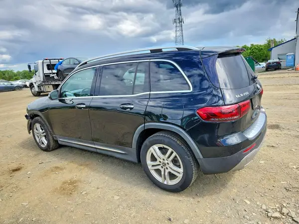 W1N4M4HB2MW158323 2021 MERCEDES-BENZ GLB - Image 2