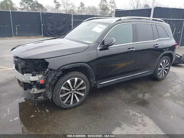 W1N4M4HB2MW167300 2021 MERCEDES-BENZ GLB - Image 2