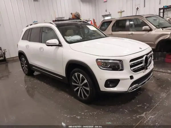W1N4M4HB2NW260495 2022 MERCEDES-BENZ GLB - Image 1