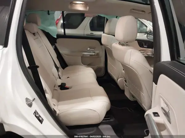 W1N4M4HB2NW260495 2022 MERCEDES-BENZ GLB - Image 8