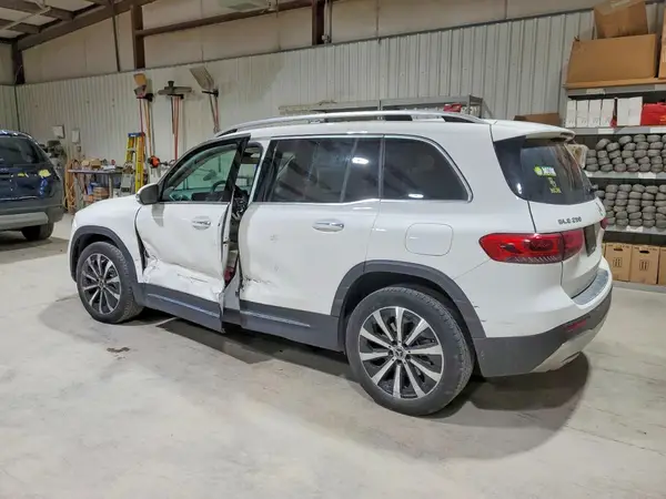 W1N4M4HB2PW325610 2023 MERCEDES-BENZ GLB - Image 2