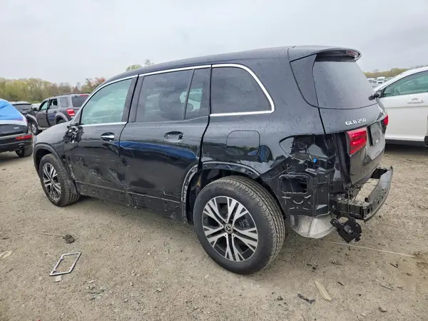 W1N4M4HB2SW422265 2025 MERCEDES-BENZ GLB - Image 2