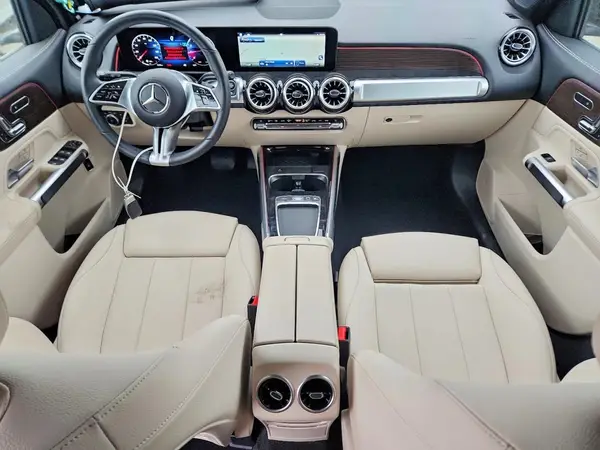 W1N4M4HB2SW422265 2025 MERCEDES-BENZ GLB - Image 8