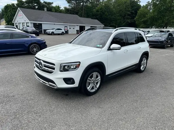 W1N4M4HB3LW023883 2020 MERCEDES-BENZ GLB - Image 2