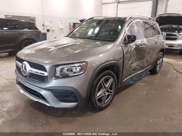 W1N4M4HB3MW157987 2021 MERCEDES-BENZ GLB - Image 2