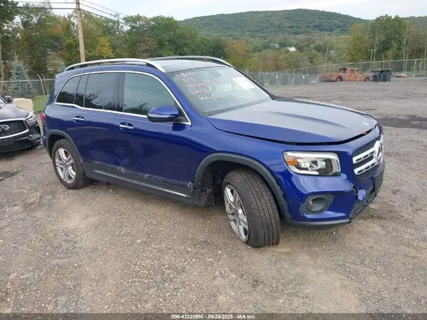 W1N4M4HB3MW158427 2021 MERCEDES-BENZ GLB - Image 1