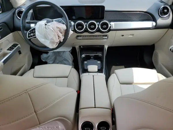 W1N4M4HB4MW077999 2021 MERCEDES-BENZ GLB - Image 8