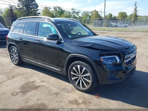 W1N4M4HB4MW116400 2021 MERCEDES-BENZ GLB - Image 1