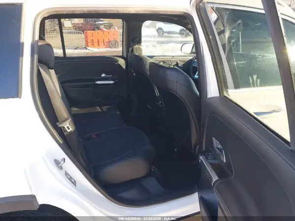 W1N4M4HB4MW118499 2021 MERCEDES-BENZ GLB - Image 8