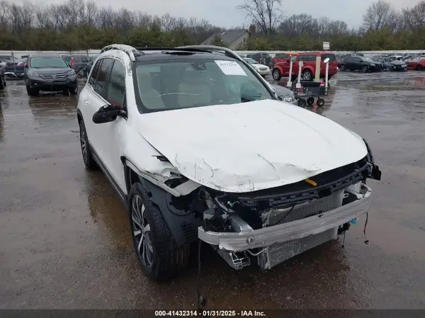 W1N4M4HB4PW329819 2023 MERCEDES-BENZ GLB - Image 1