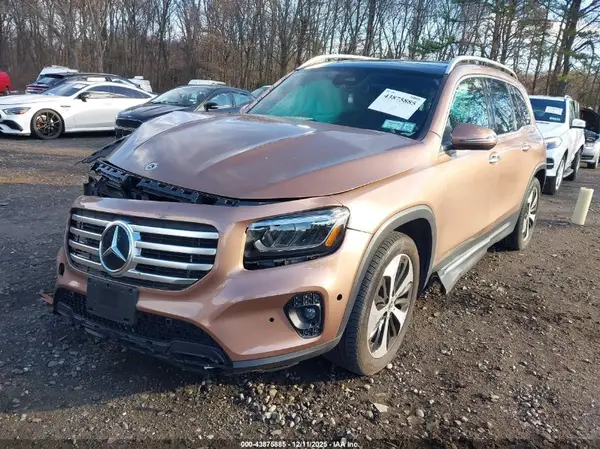W1N4M4HB4RW360054 2024 MERCEDES-BENZ GLB - Image 2