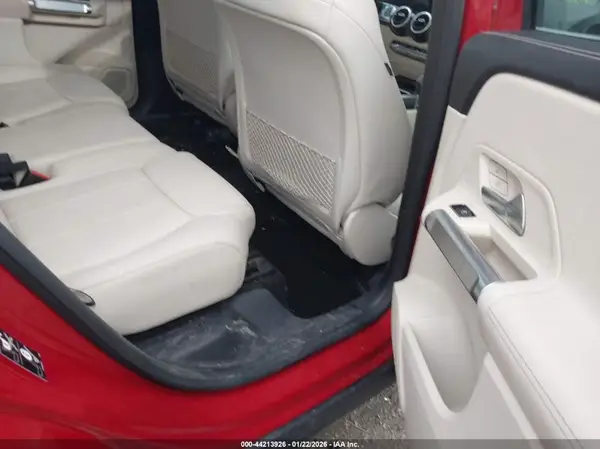 W1N4M4HB5MW090874 2021 MERCEDES-BENZ GLB - Image 8