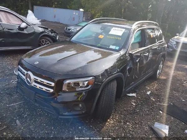 W1N4M4HB5MW124375 2021 MERCEDES-BENZ GLB - Image 2