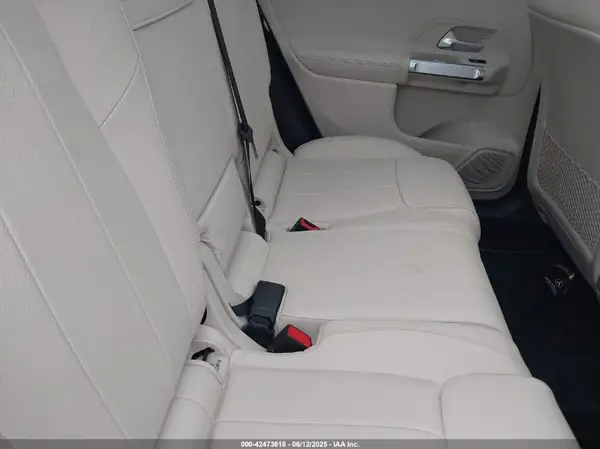 W1N4M4HB6MW115619 2021 MERCEDES-BENZ GLB - Image 8