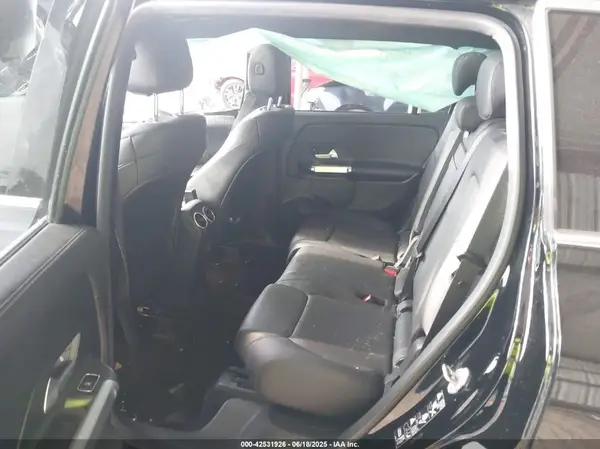 W1N4M4HB6MW127995 2021 MERCEDES-BENZ GLB - Image 8