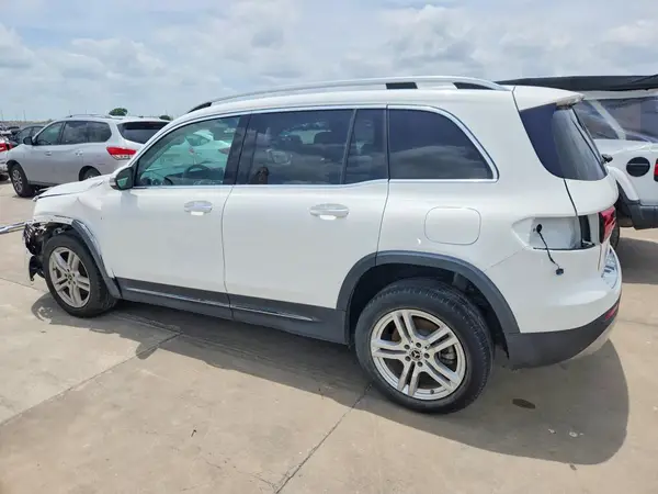 W1N4M4HB6MW148233 2021 MERCEDES-BENZ GLB - Image 2