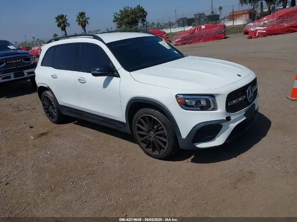 W1N4M4HB7MW114611 2021 MERCEDES-BENZ GLB - Image 1