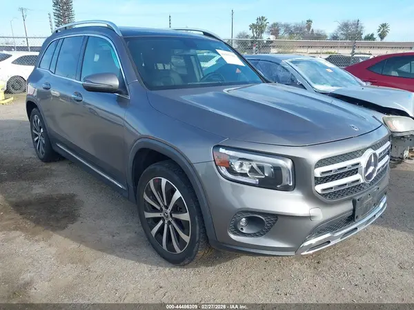 W1N4M4HB7MW165302 2021 MERCEDES-BENZ GLB - Image 1